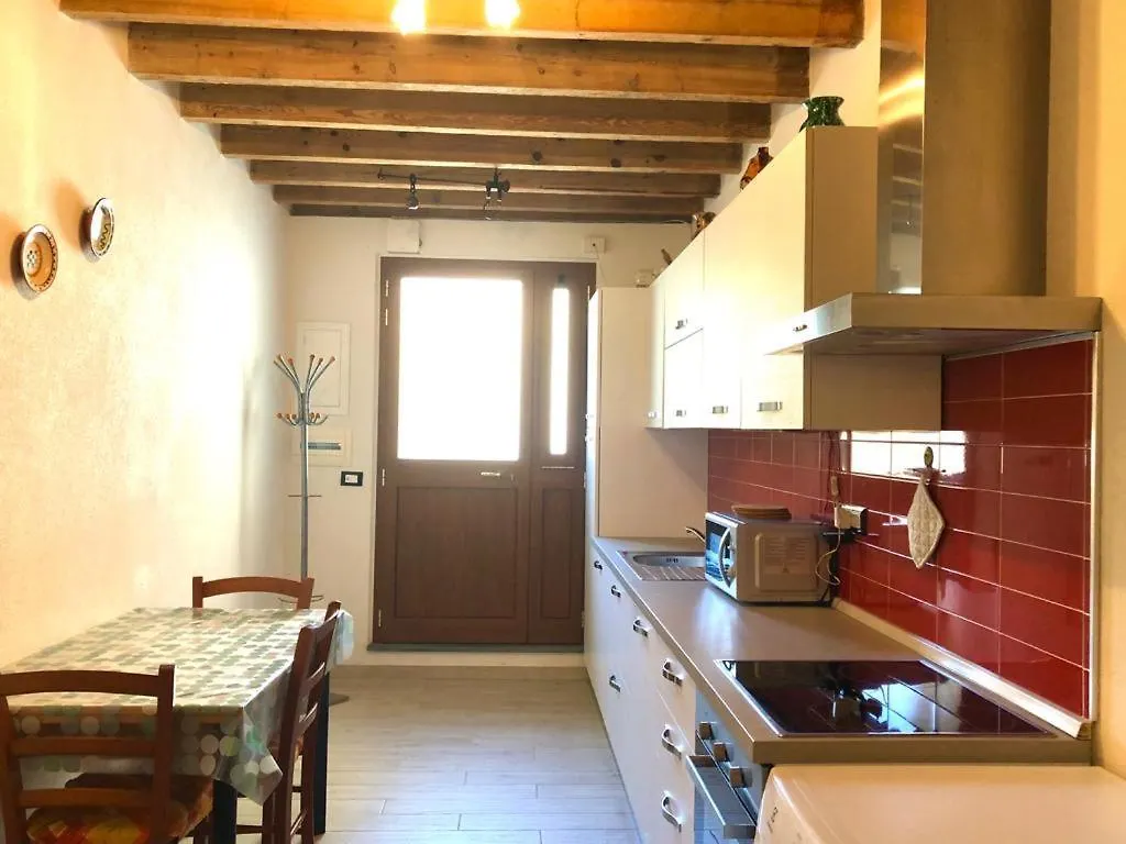 San Rocco Apartment 莱万托 0*,